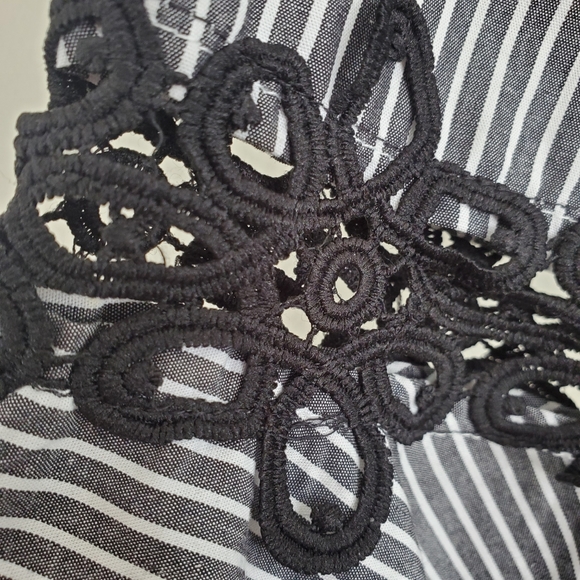 Passport Striped 100% Cotton Bell Sleeve Top - Picture 4 of 9